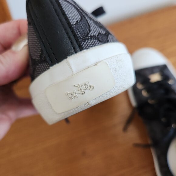 COACH WONEN'S BLACK AND GREY LOGO CANVAS LACE UP  KEDS SIZE 8B LIKE NEW - Picture 6 of 8